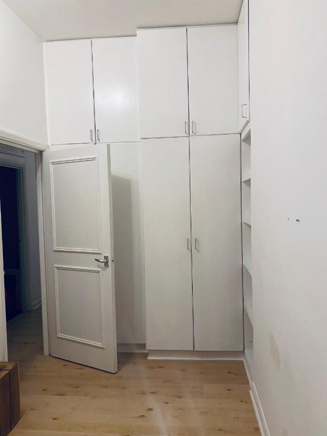 Kensington One Bed Apartment Suite Лондон Экстерьер фото